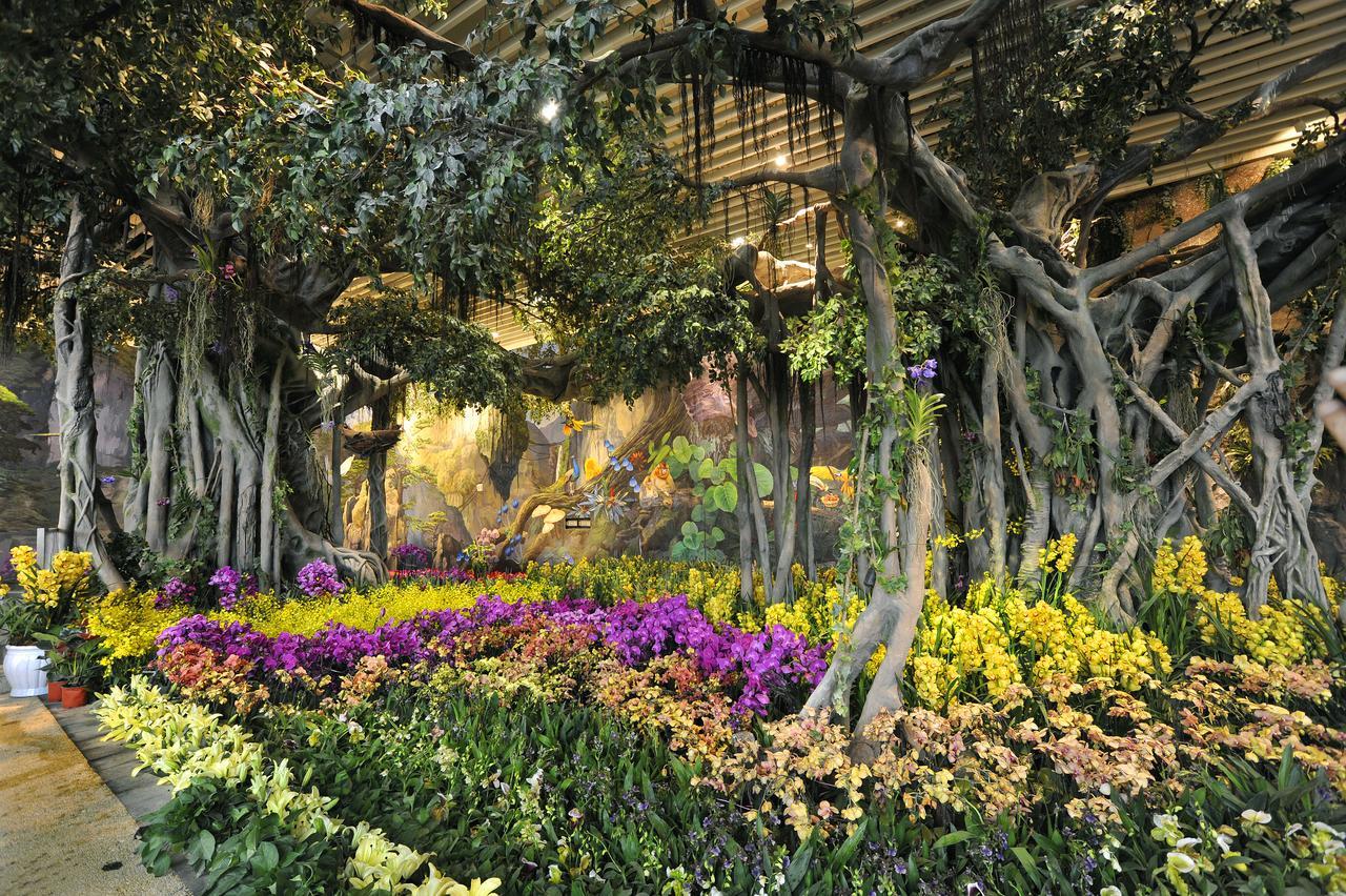 Howard Johnson Flower City Hotel Kunming Eksteriør billede