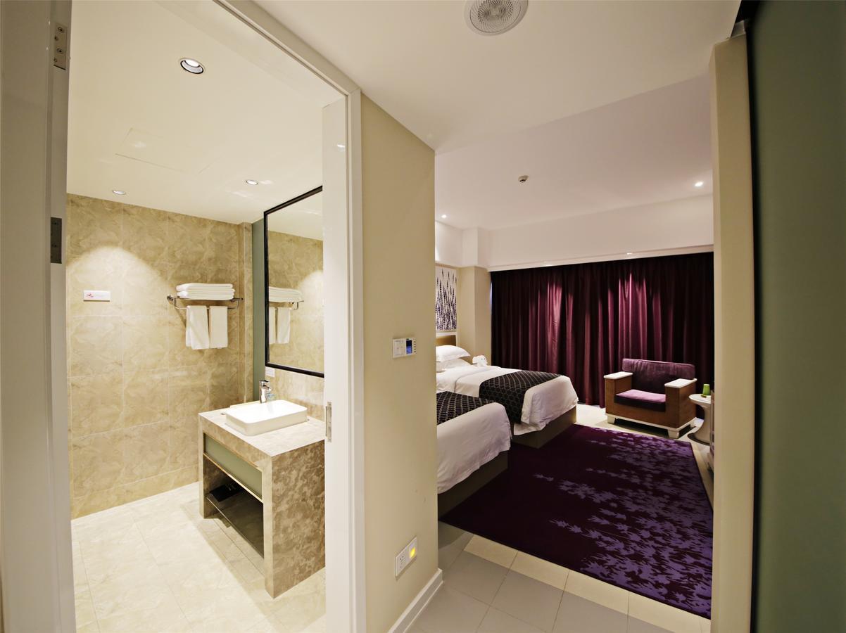 Howard Johnson Flower City Hotel Kunming Eksteriør billede