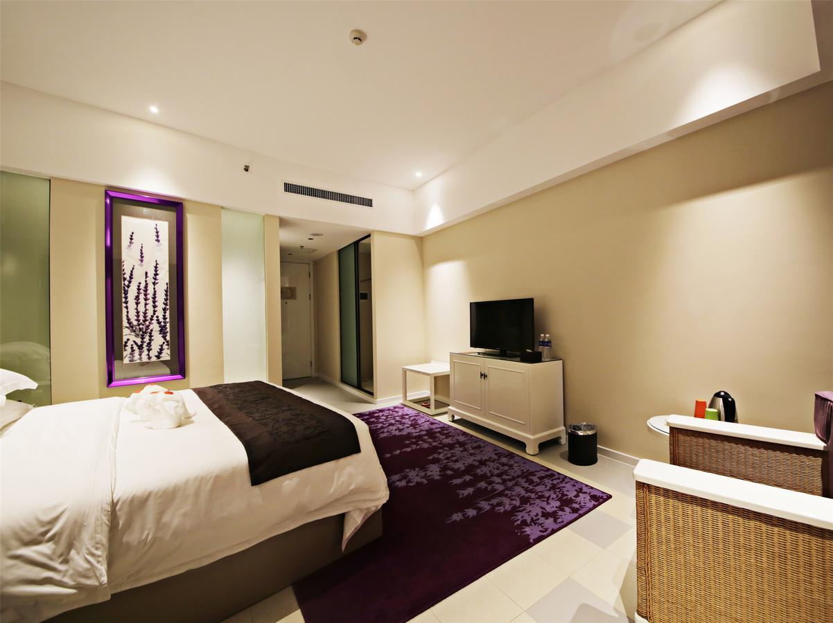 Howard Johnson Flower City Hotel Kunming Eksteriør billede