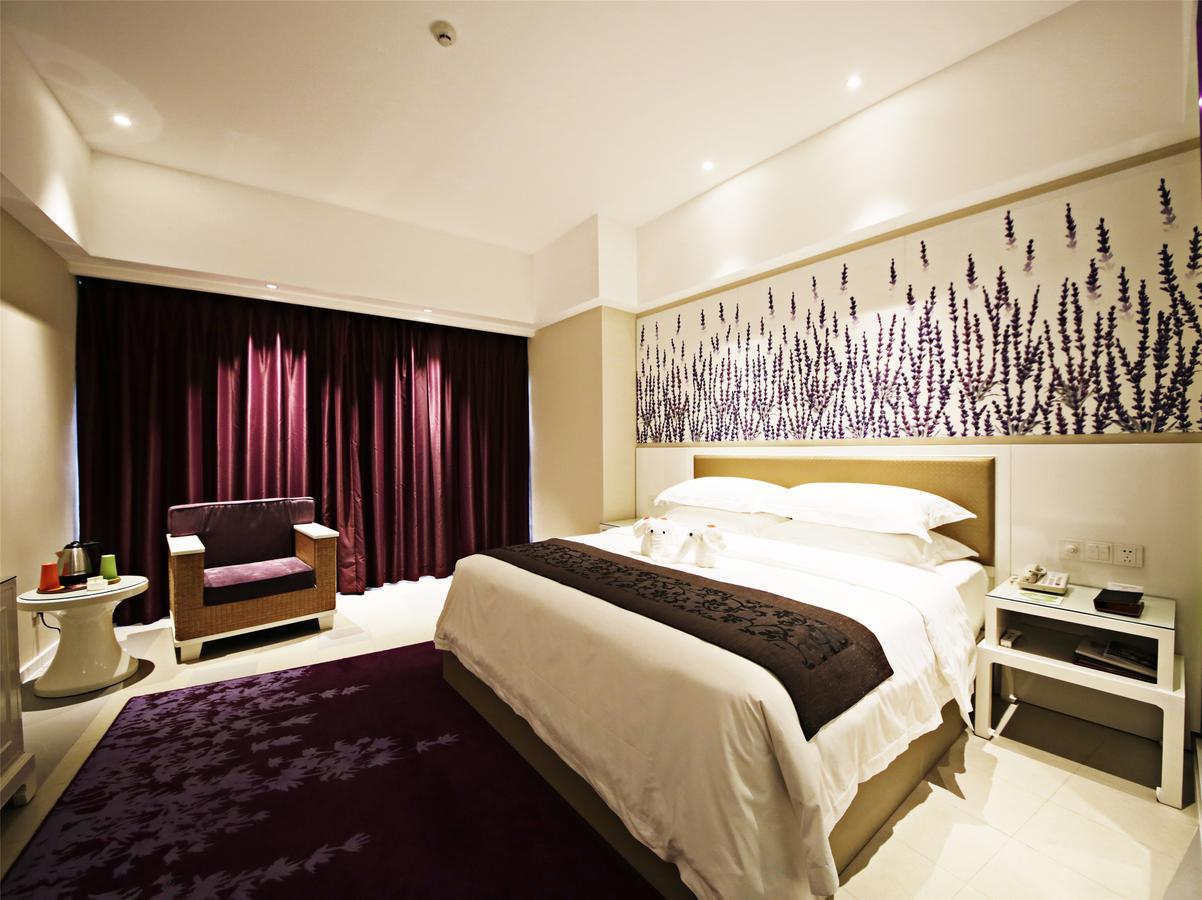 Howard Johnson Flower City Hotel Kunming Eksteriør billede
