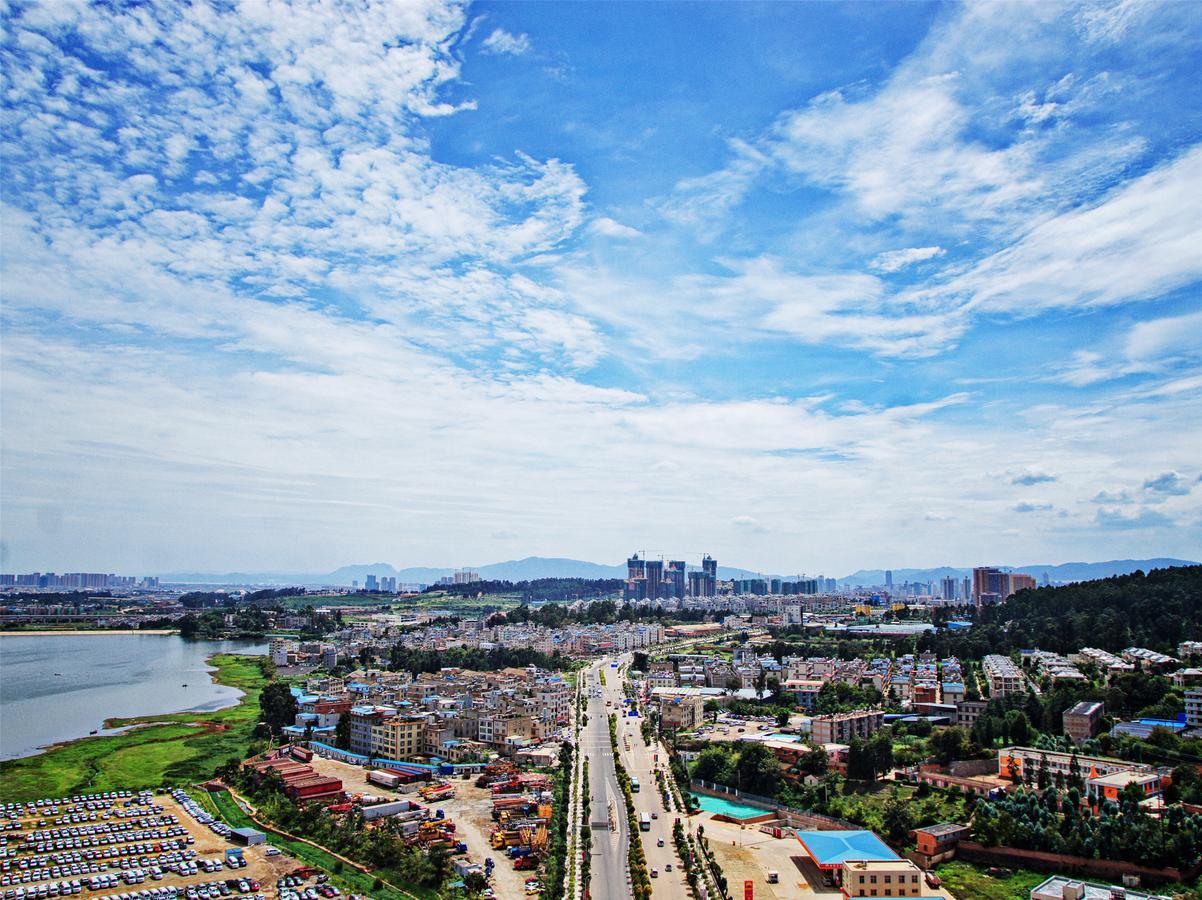Howard Johnson Flower City Hotel Kunming Eksteriør billede